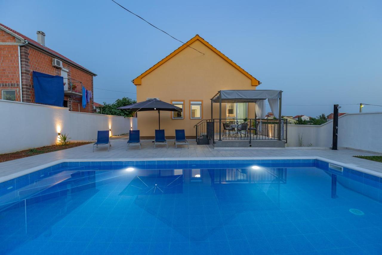 Villa Family And Friends Private Heated Pool With Jacuzzi Zadar Eksteriør billede