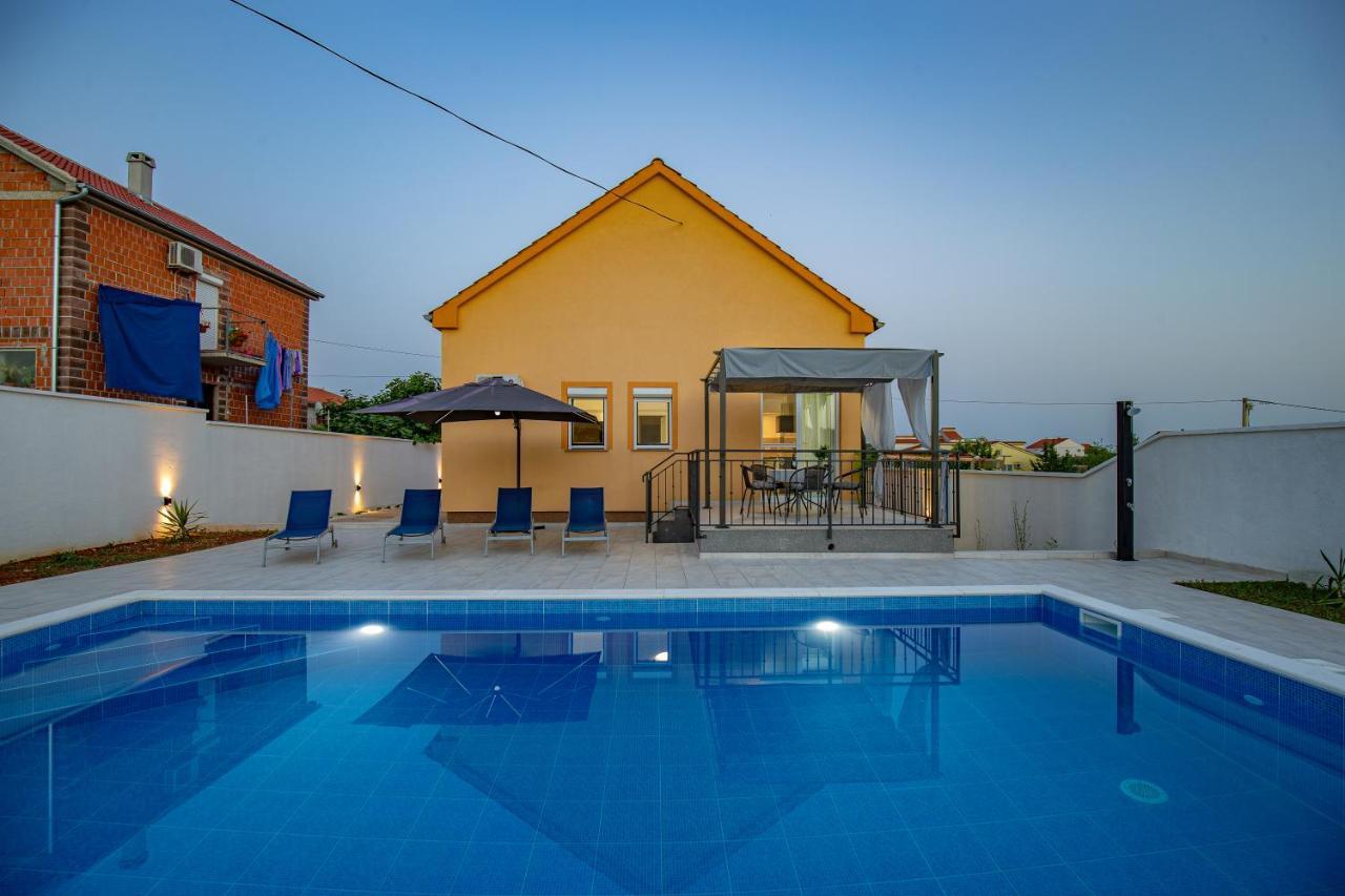 Villa Family And Friends Private Heated Pool With Jacuzzi Zadar Eksteriør billede