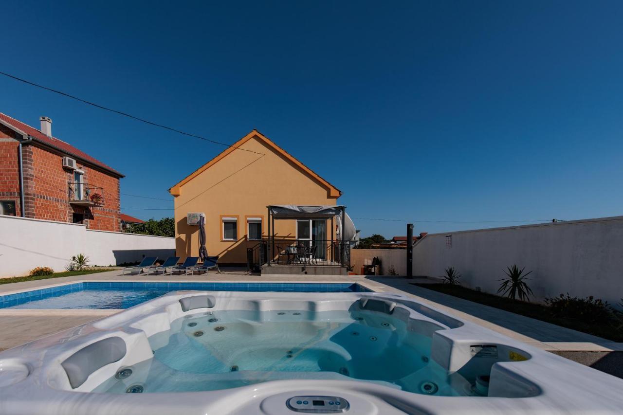 Villa Family And Friends Private Heated Pool With Jacuzzi Zadar Eksteriør billede