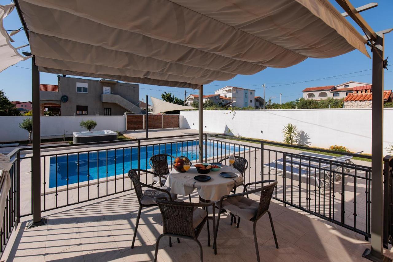 Villa Family And Friends Private Heated Pool With Jacuzzi Zadar Eksteriør billede